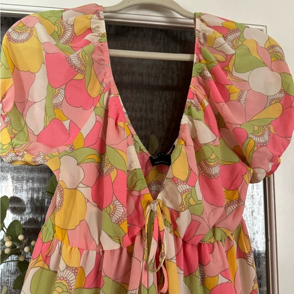 ASOS Design Mini Dress in bold floral print - Picture 4 of 6